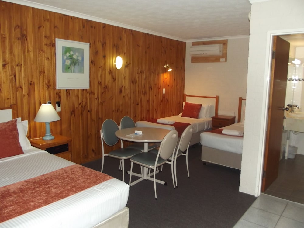 Blue Diamond Motor Inn