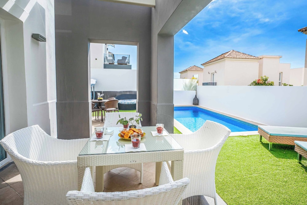 Villa Petunia