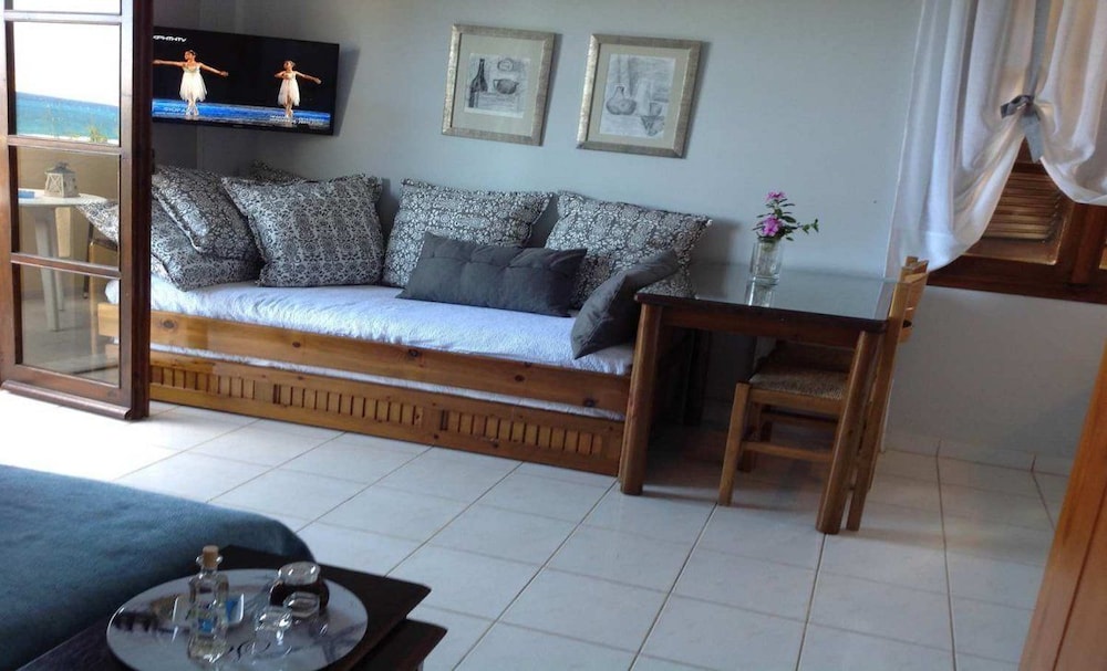 Asterias Studios Apartments