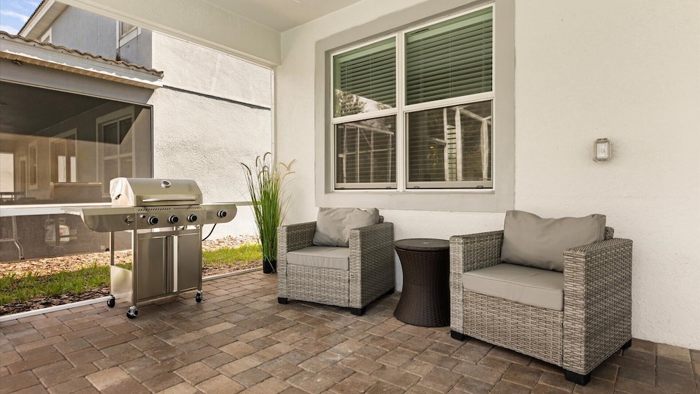 Championsgate Family Homepool, Hot Tub & Cinema