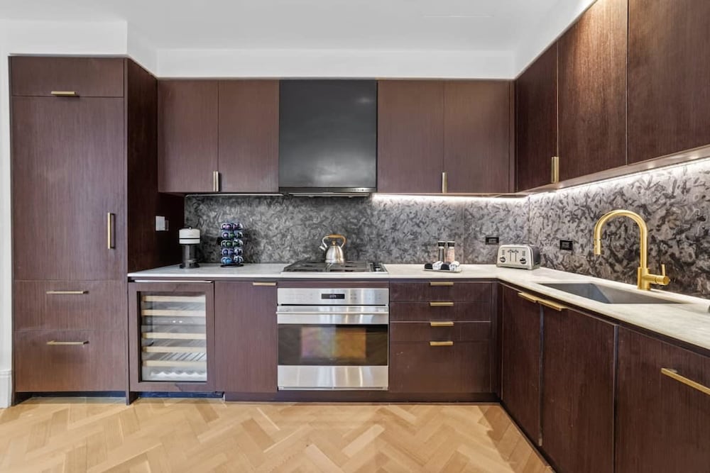 Clinton by Rovetravel 3BR Duplex w Backyard