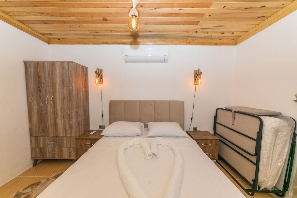 Ceren Villa Akyaka Daily Weekly Rentals