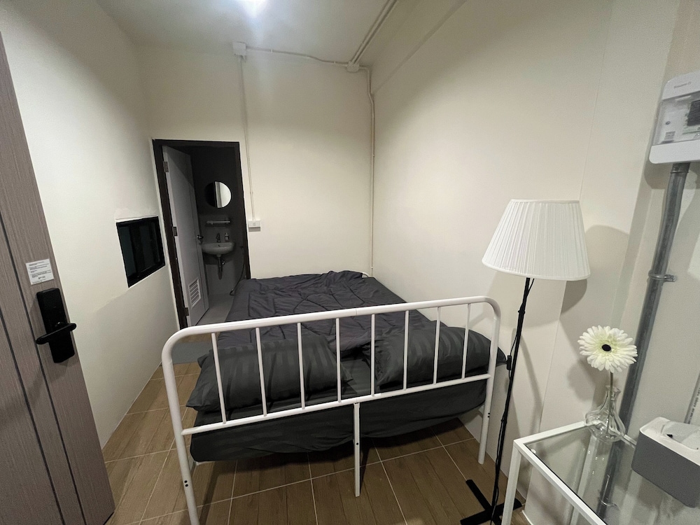 Round The Clock Hostel