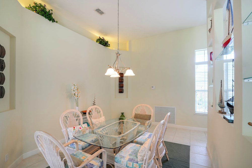 Swim & Golf: Family Home 2 Mi to Clover Park!