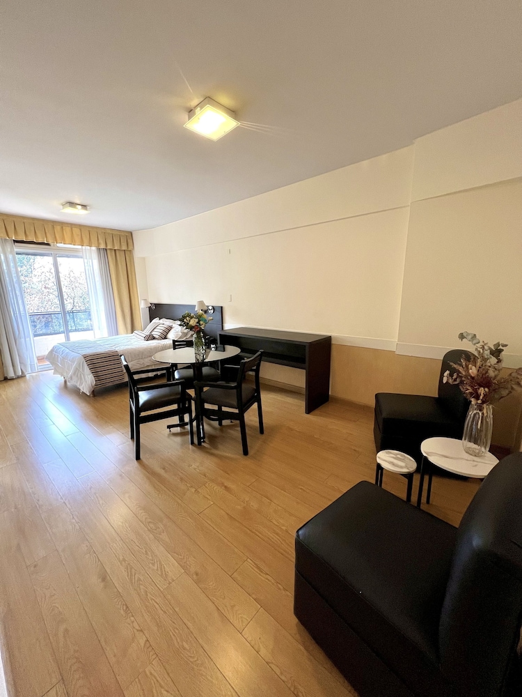 Golf Tower Suites & Apartments