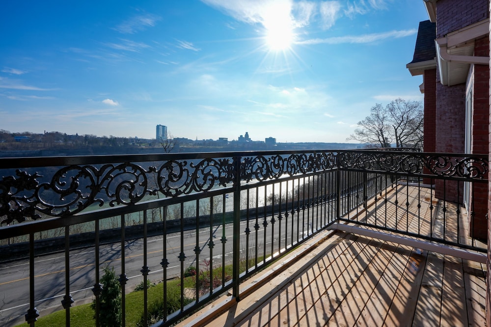Niagara Grandview Boutique hotel