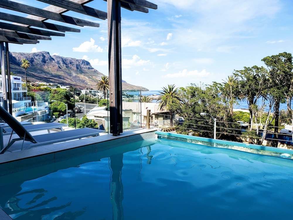 Blue Views Penthouse Beachfront Apartments