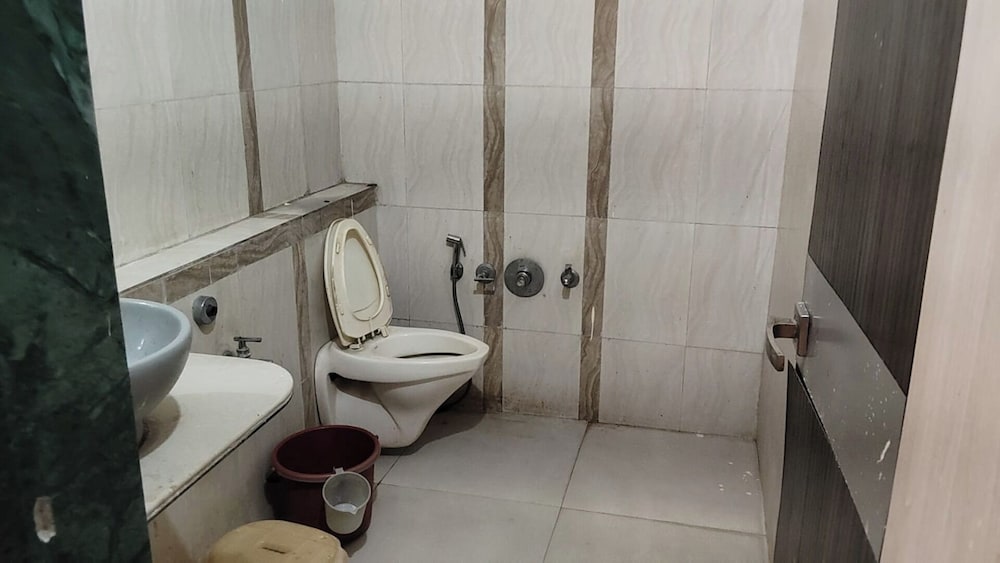Mangal Murti Hotels Pvt. Ltd.