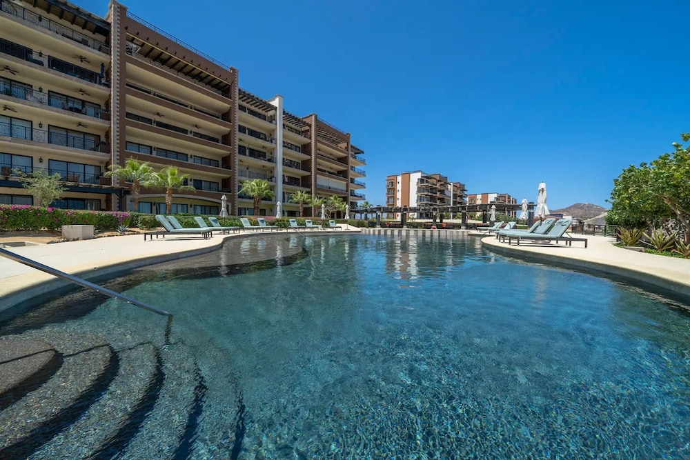 3BD Begati Ocean Views With Luxury Resort