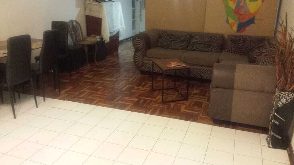 Art Deco Budget Accommodation Rosebank - Hostel