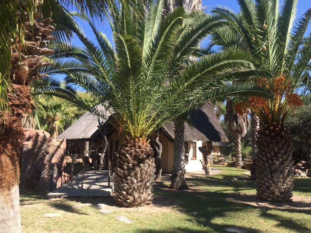 Tautona Lodge