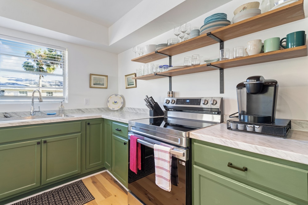 NEW Listing Discount! • Near Manatees & Springs
