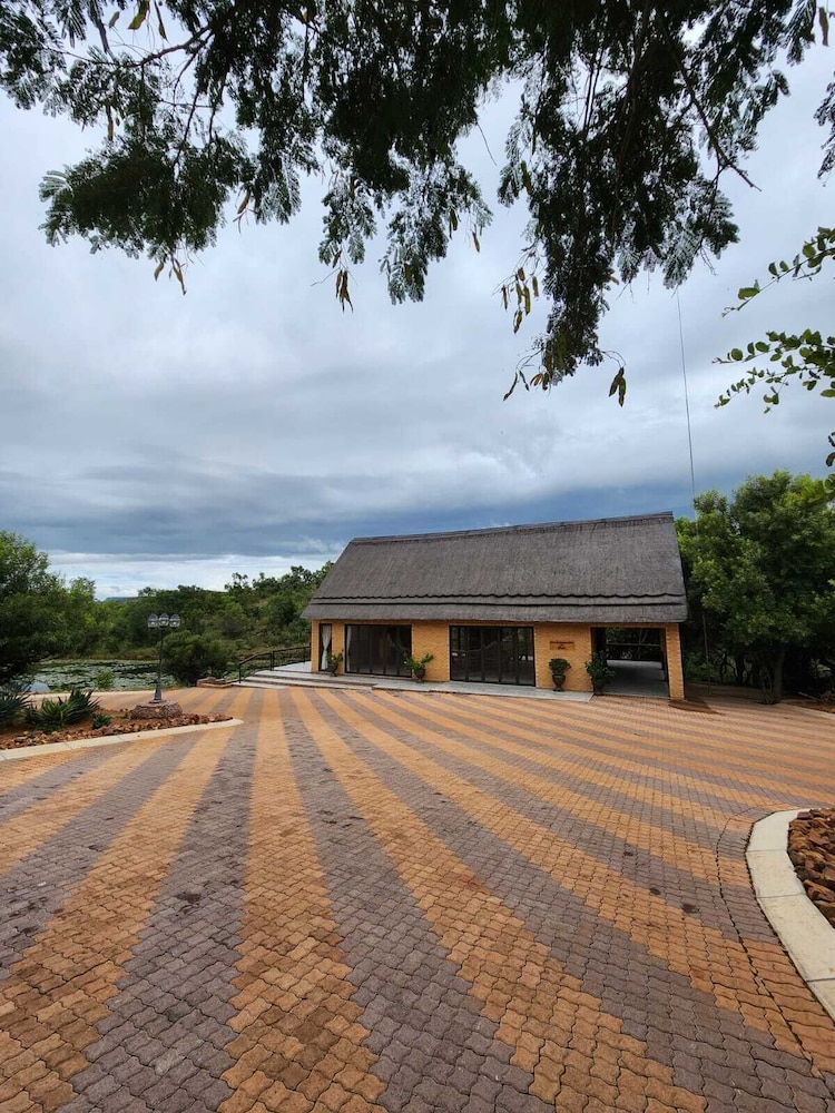 Lichenry Bush Lodge