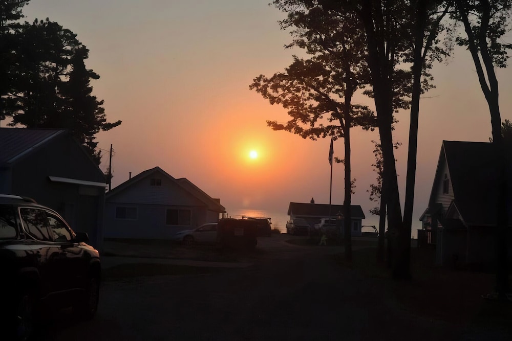 Sunny Side Cottages