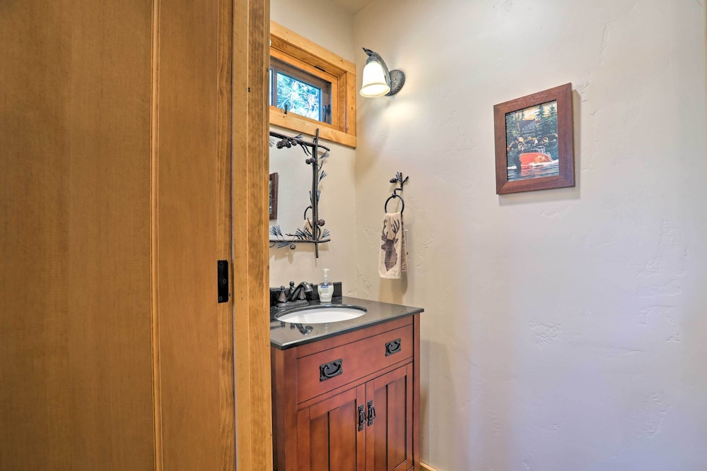 Kings Beach Lodge w/ Hot Tub  Lake Tahoe Views! - Property Image 3