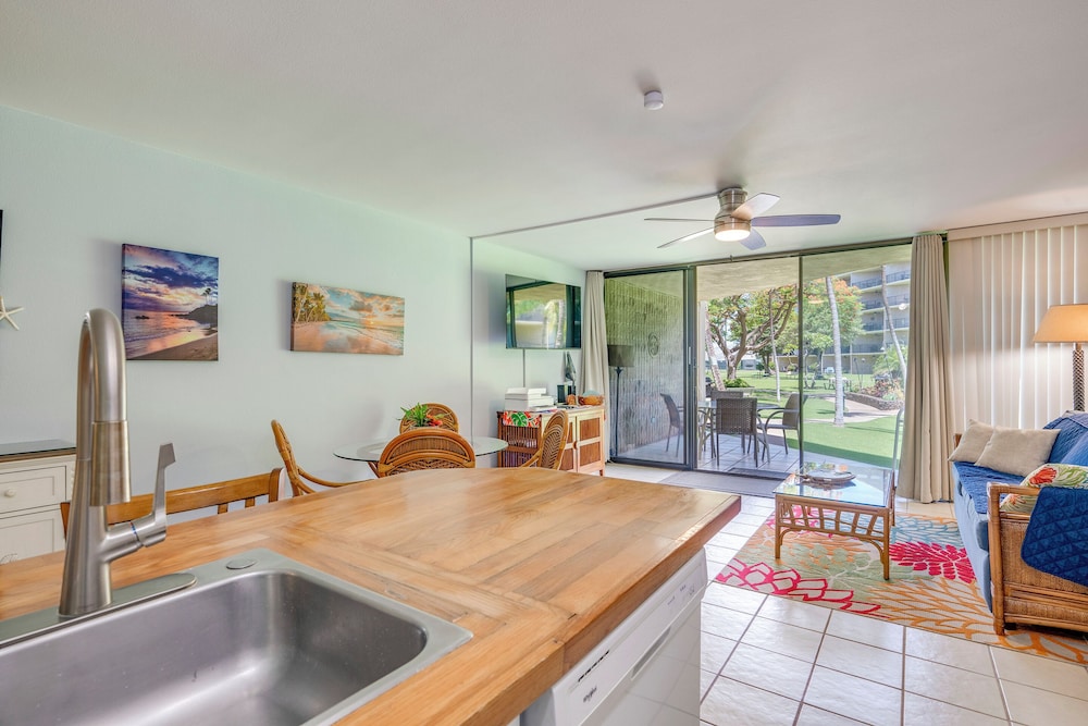 Romannas Golden Ray Oceanfront Condo