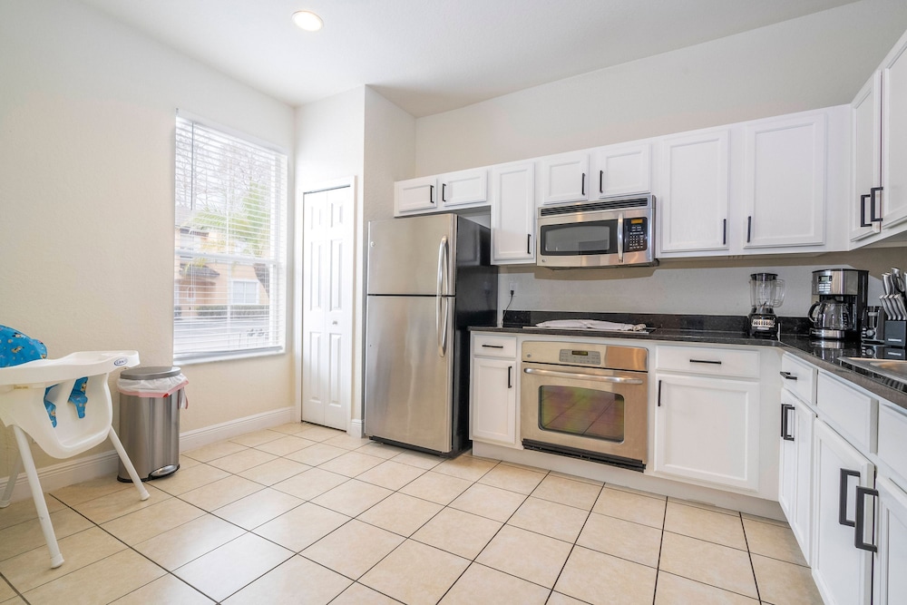 Cozy 3BR Regal Oaks Close to Disney