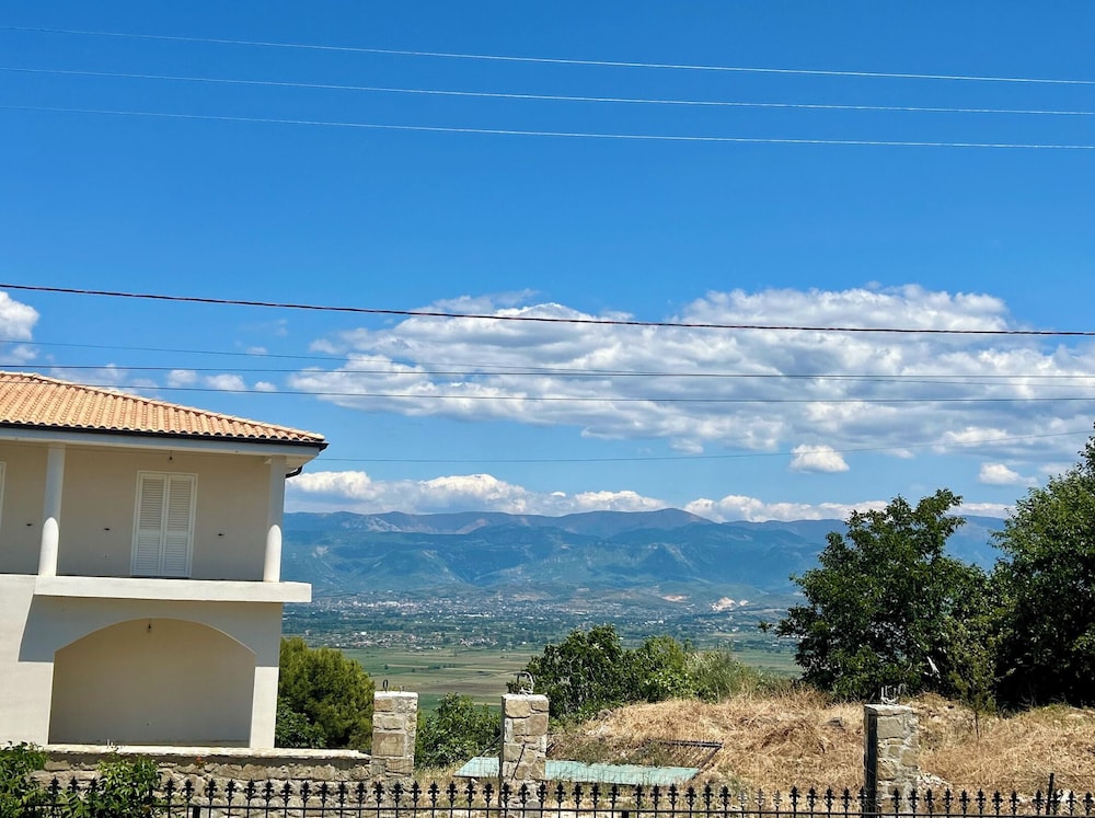 Ishëm Greenview Apartments