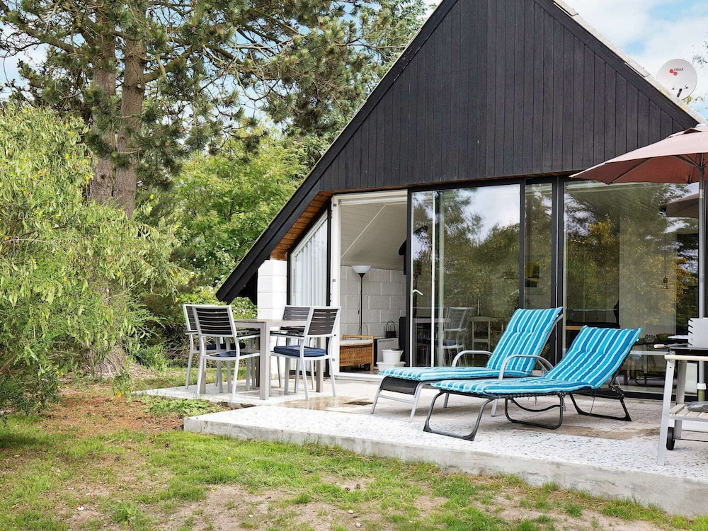 Quaint Holiday Home in Sjaellands Odde near Sea view 4