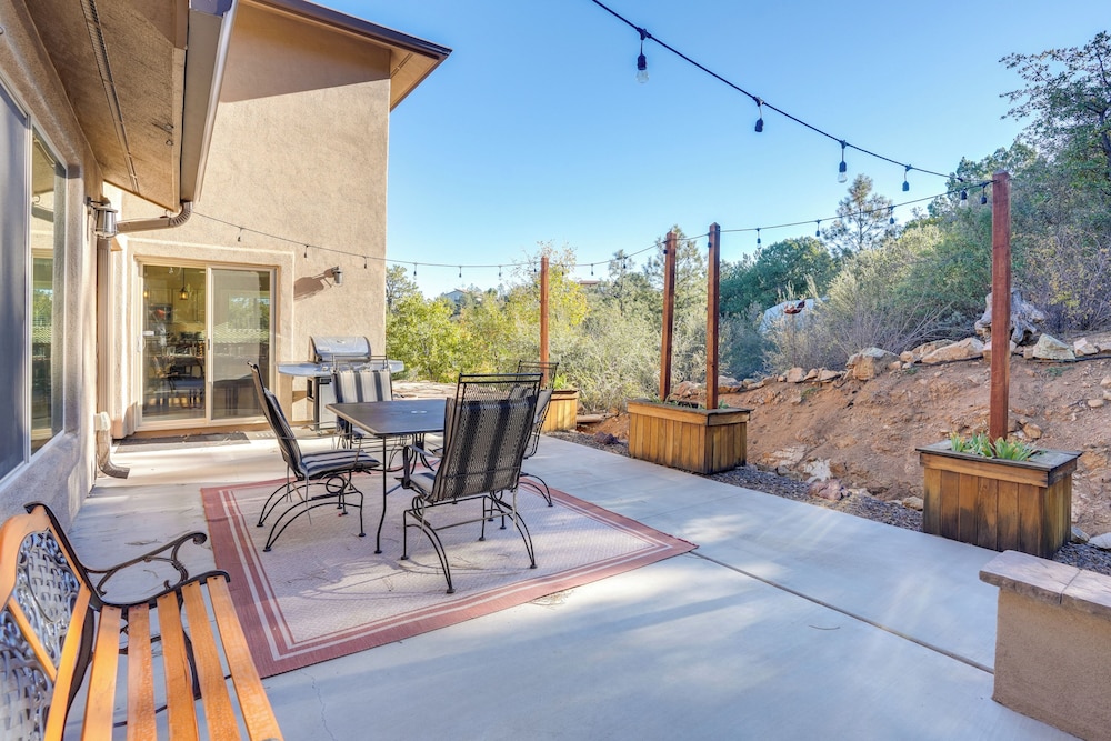 3 Mi to Downtown Prescott - Spacious Home w/ Patio