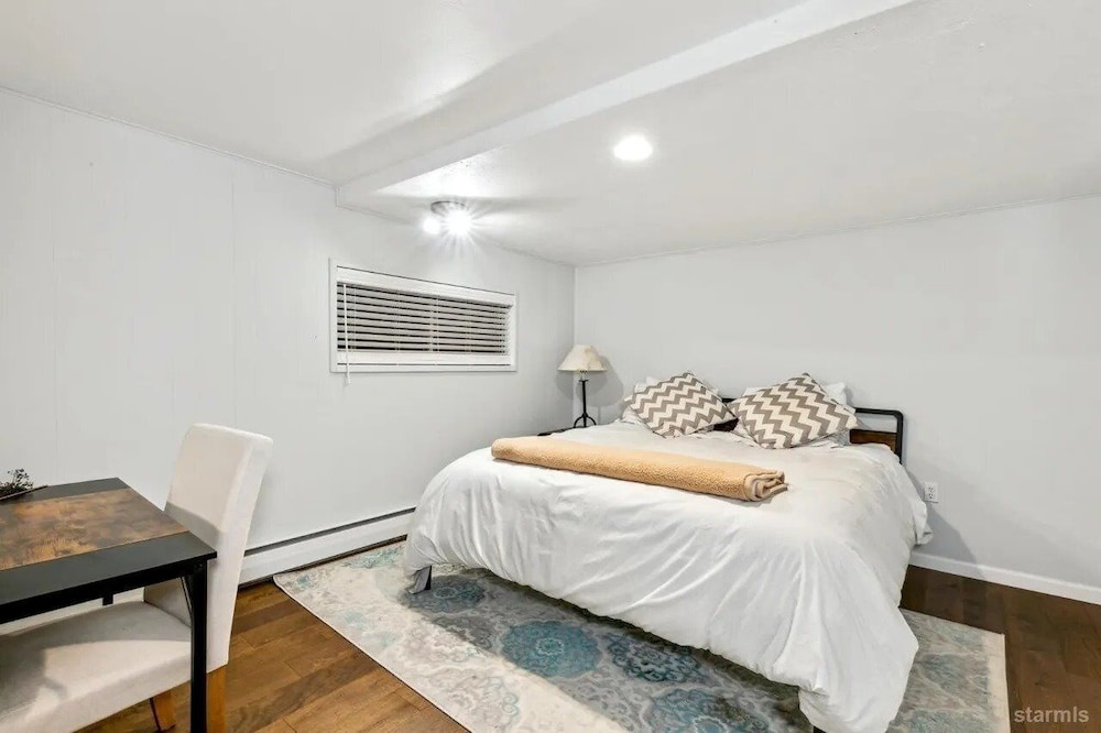 3748 Terrace Drive 5 Bedroom Home