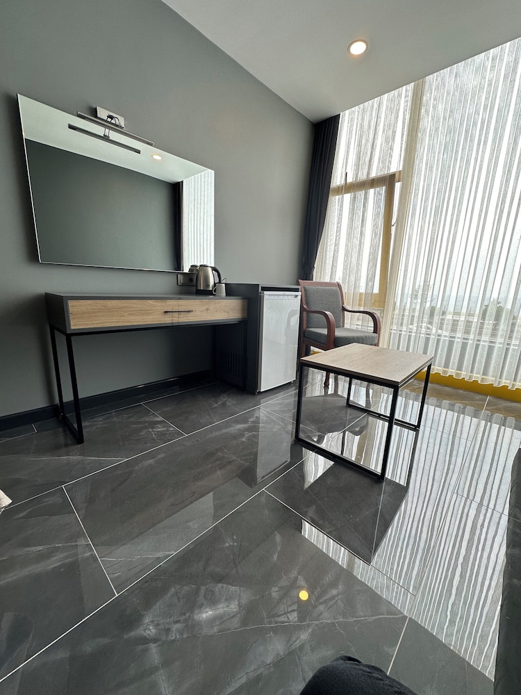 Burç Airport Hotel