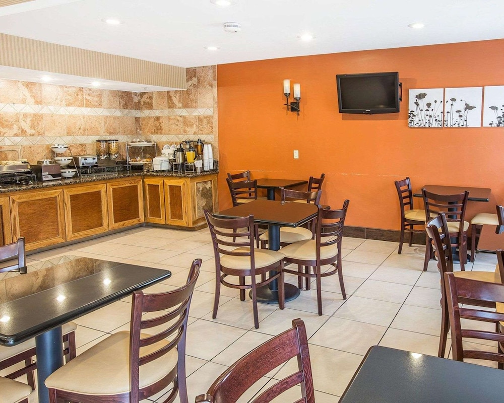 Sleep Inn Bessemer Helena - Property Image 13