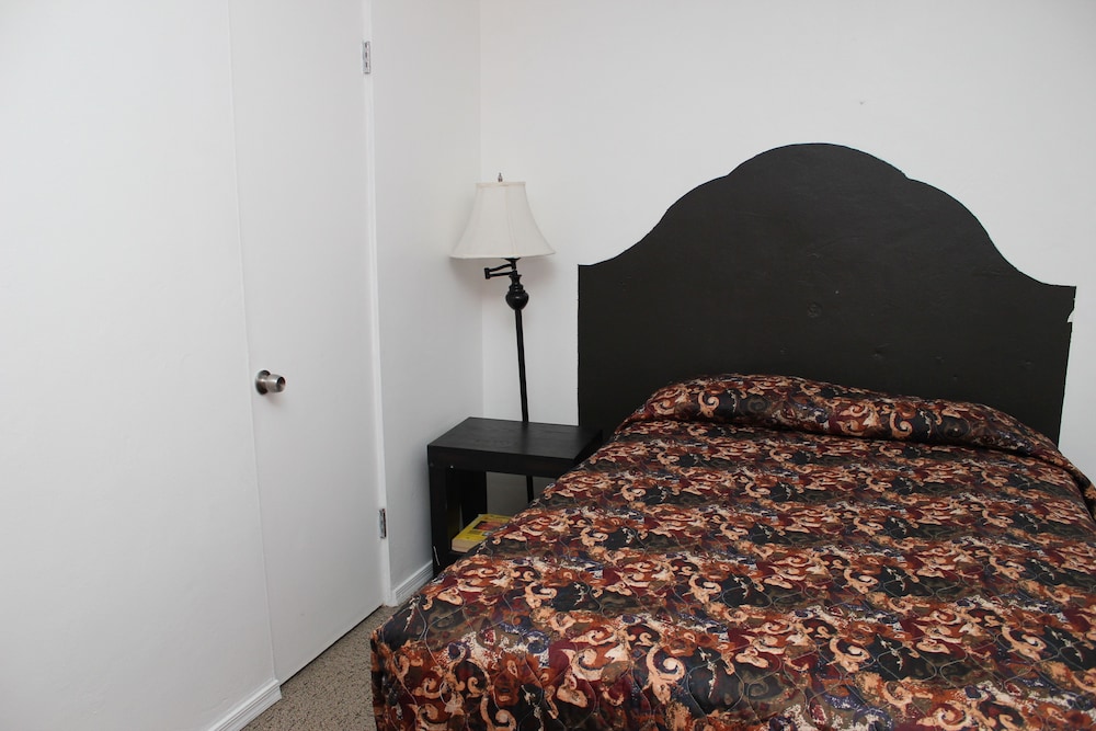 La Siesta Motel