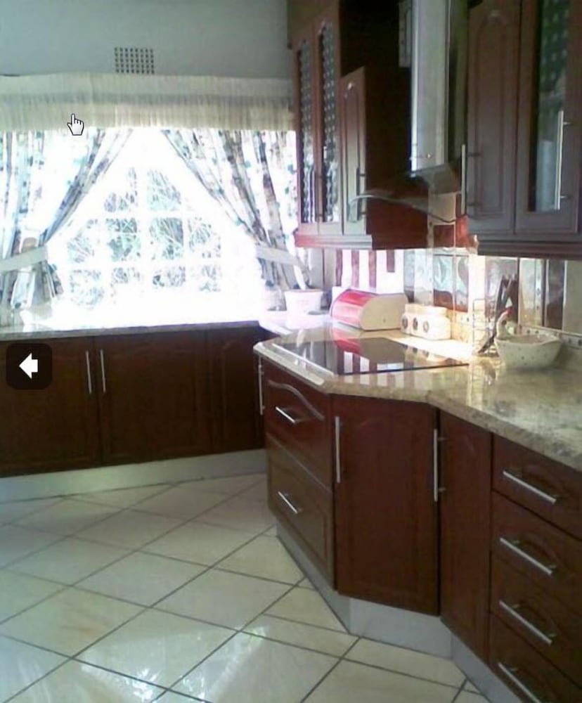 Maru's Bed And Breakfast