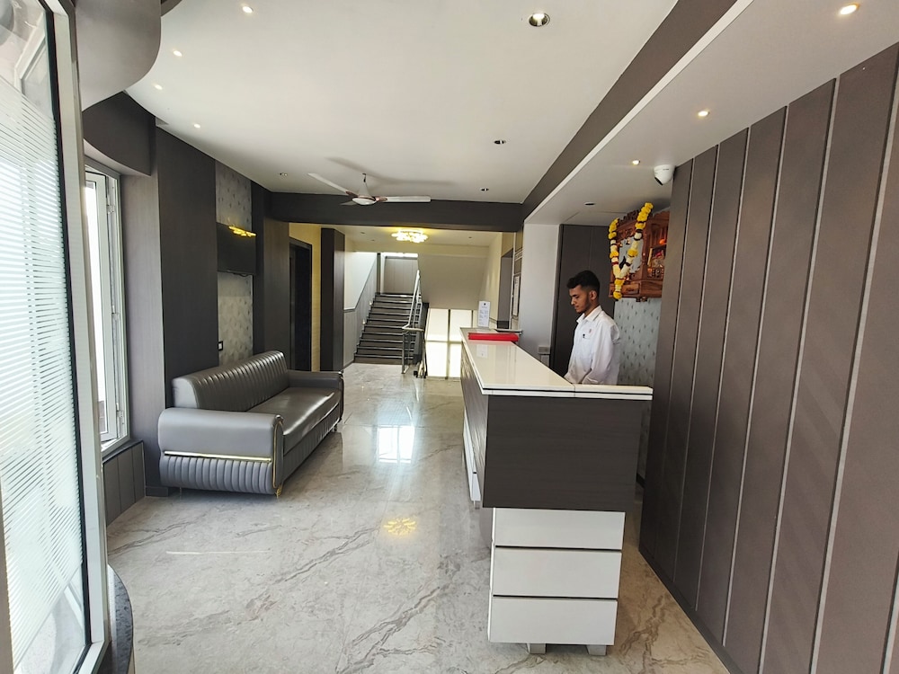 Hotel Nakshatra Residency