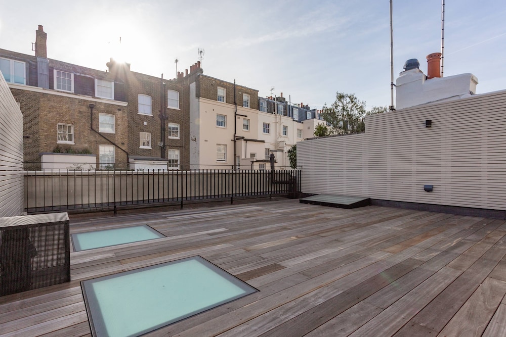 Eaton Mews South by Onefinestay