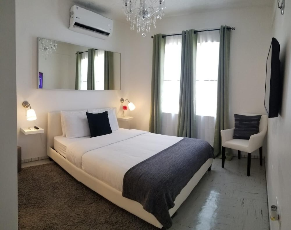 Aibonito Hotel 208, photo 16
