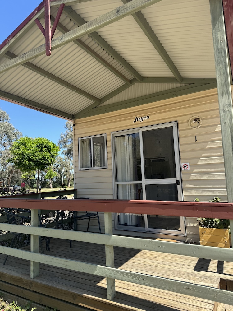 Hay Caravan Park