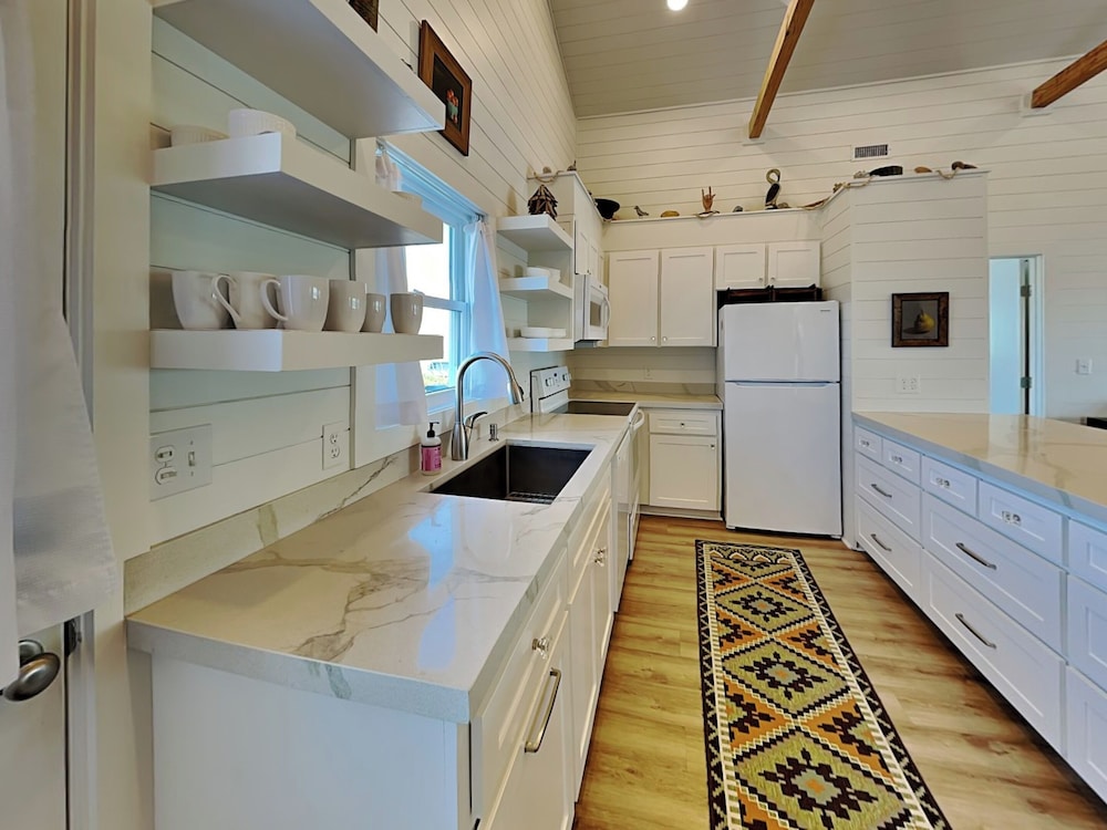 Walking on Sunshine by Topsail Realty