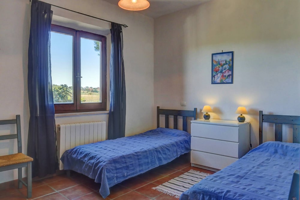 Girasole-rolling Hills, Sunflowersfamily Friendly view 2