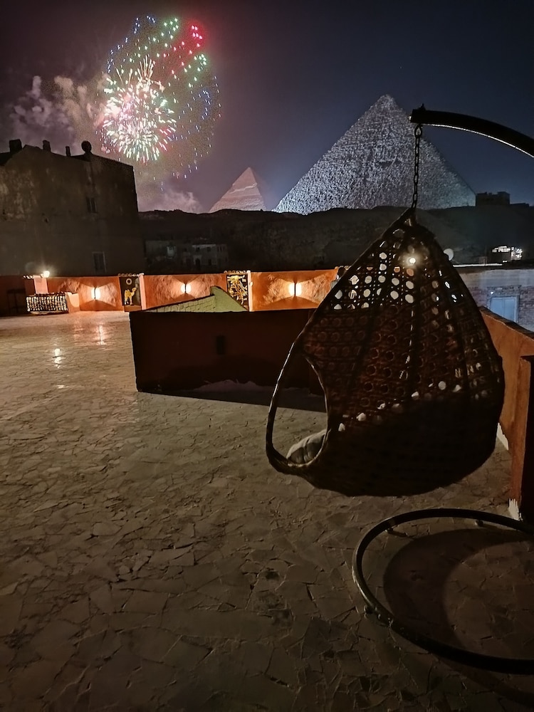 Great Pyramid View Inn