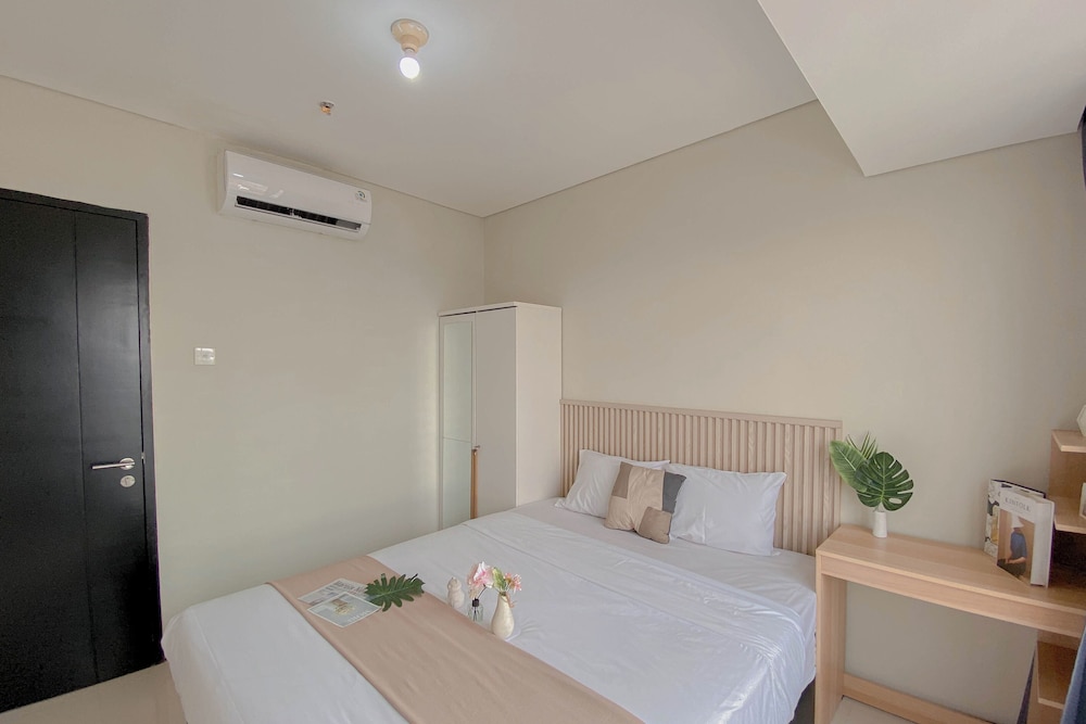 Great Deal And Spacious 2Br At Nifarro Park Apartment