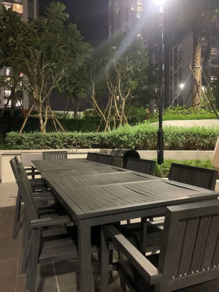 Saigon Riverside Complex D7
