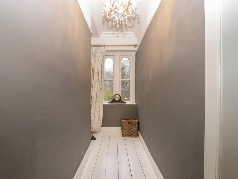 Vallis Oak Villa