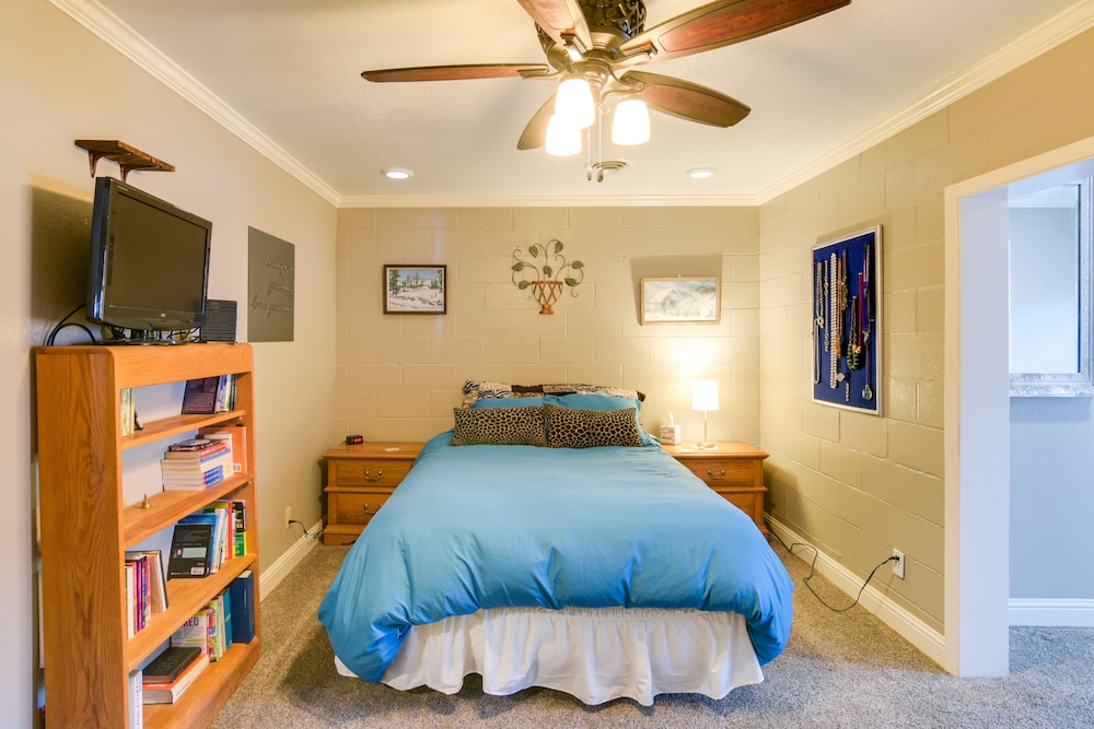 Miscellaneous Market Vacations - Quiet Challenge-brownsville Home Near Collins Lake - Property Image 3