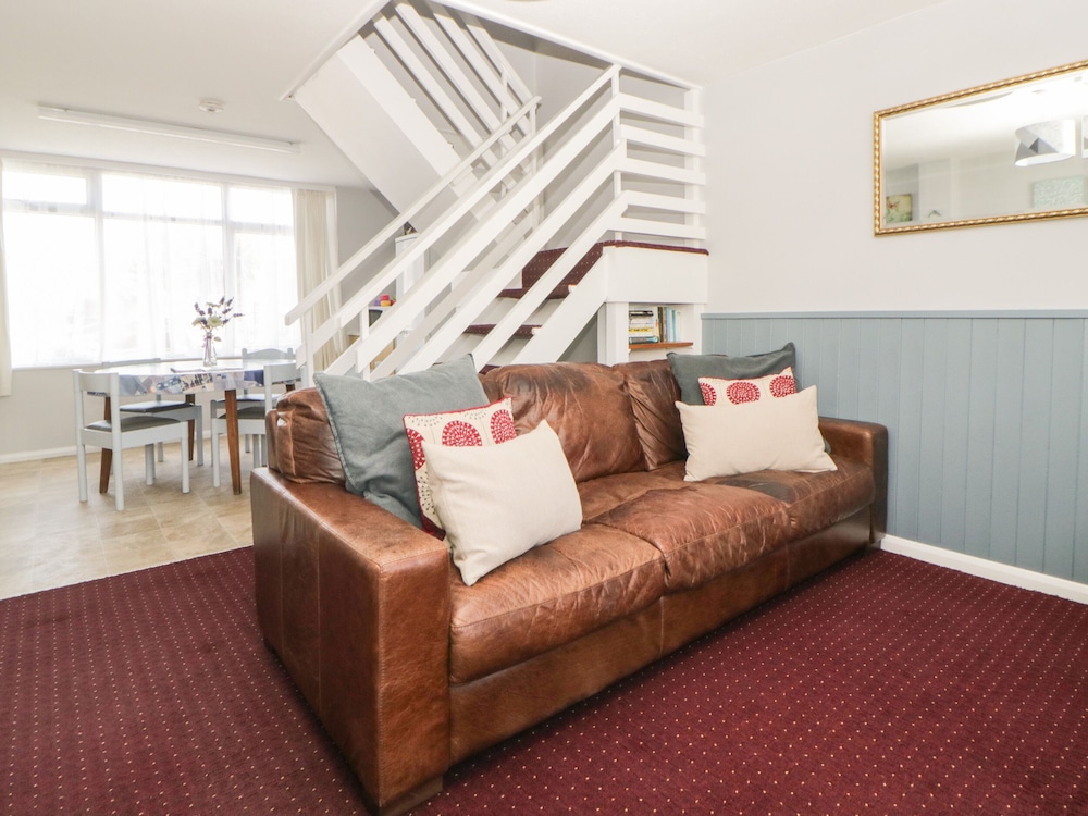 Dolphin Chalet