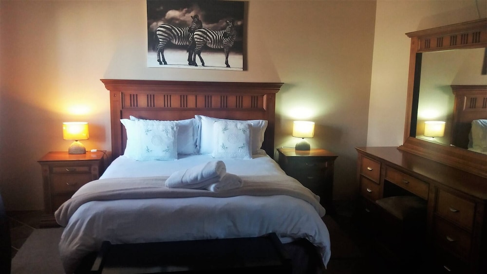 "room in B&B - Room for 6 - Amarachi Guesthouse in Swakopmund Namibia Near Beach and Malls!" view 4