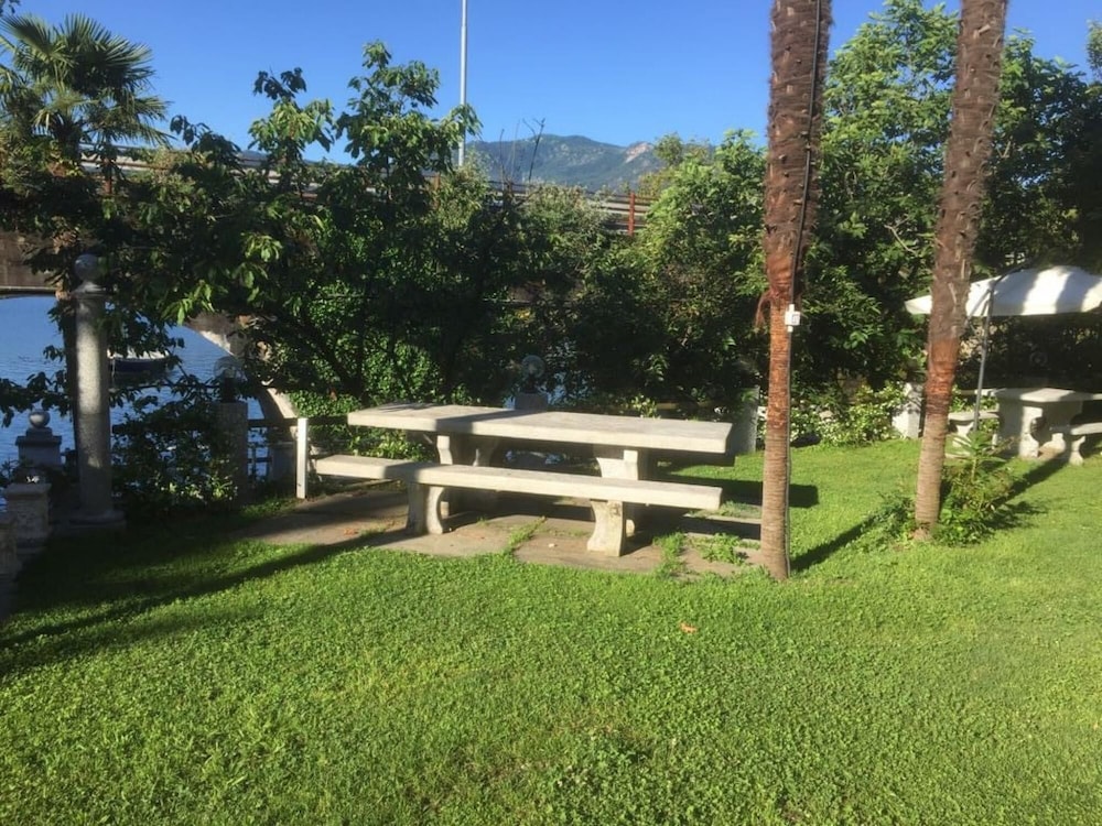 Photo 25