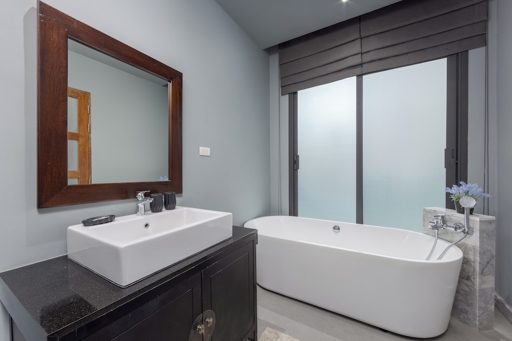 Villa Kiana Private Pool 10 min Nai Harn