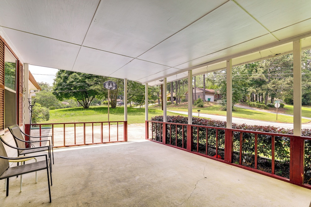 Group Getaway: Spacious Home in Stone Mountain!