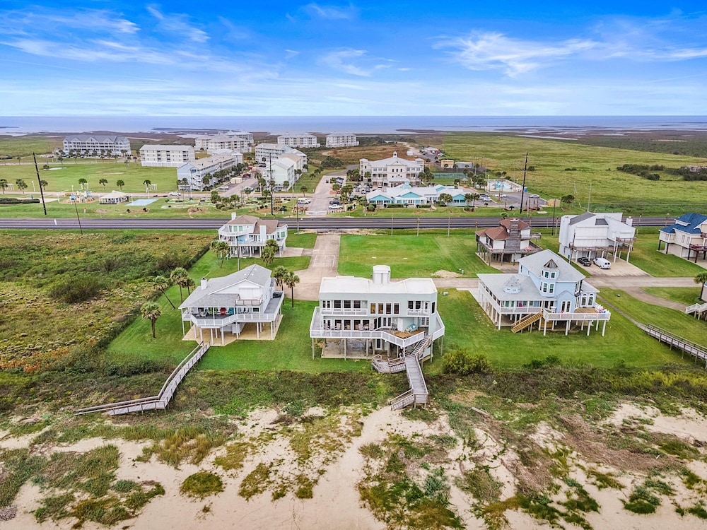 Butterfly Dunes by Ryson Vacation Rentals