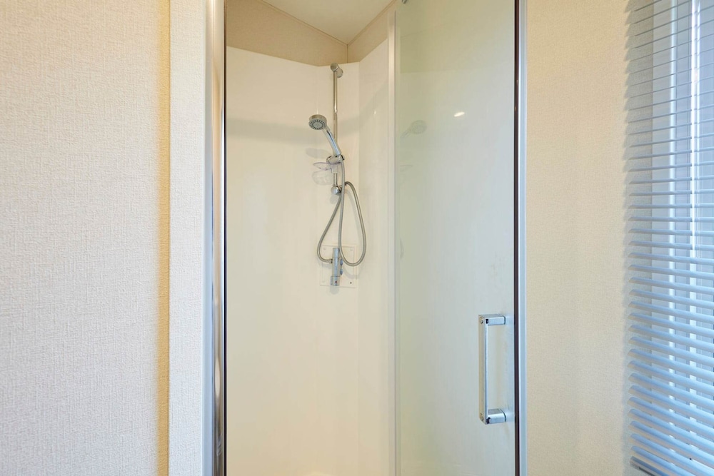 Host Stay Pine Lodge