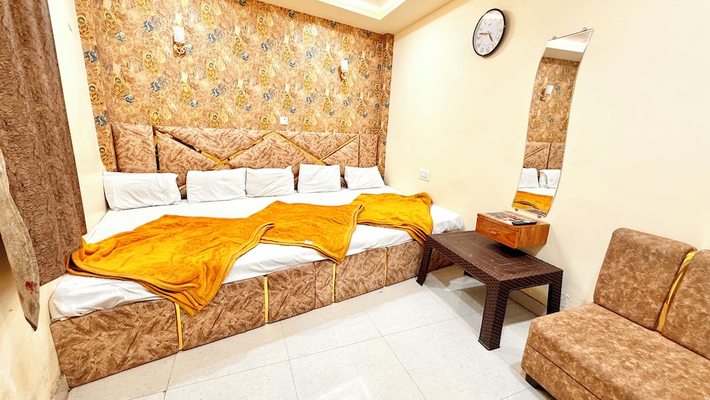 Premium Hotel Sipra near Mahakal Temple