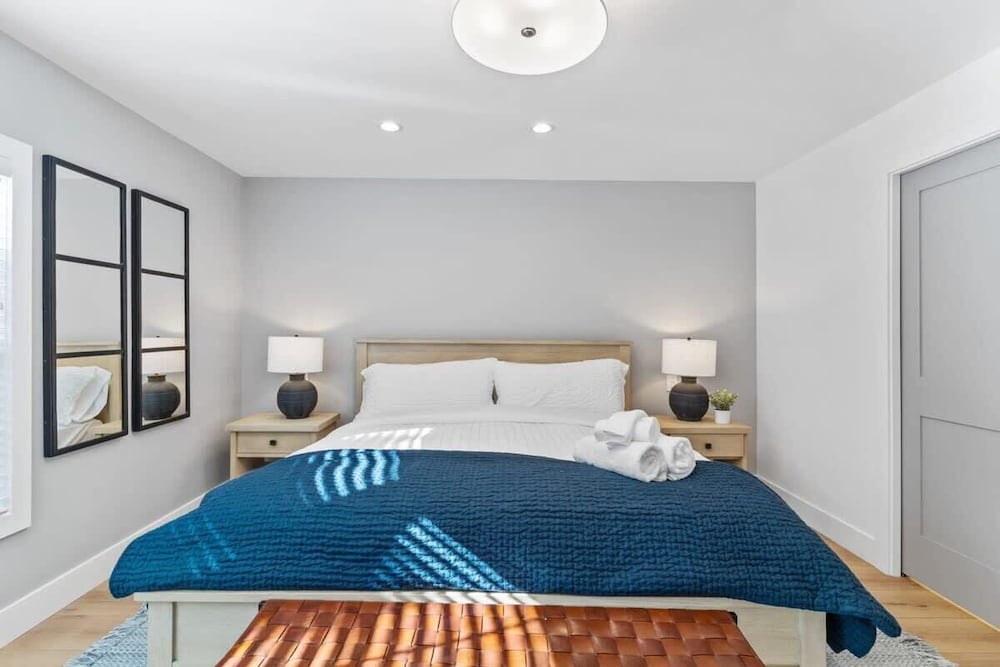 @ Marbella Lane - 3BR W/sweeping Views of Bay Area