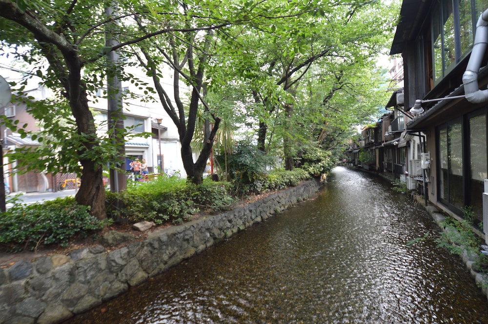 Rinn Shijo Takasegawa